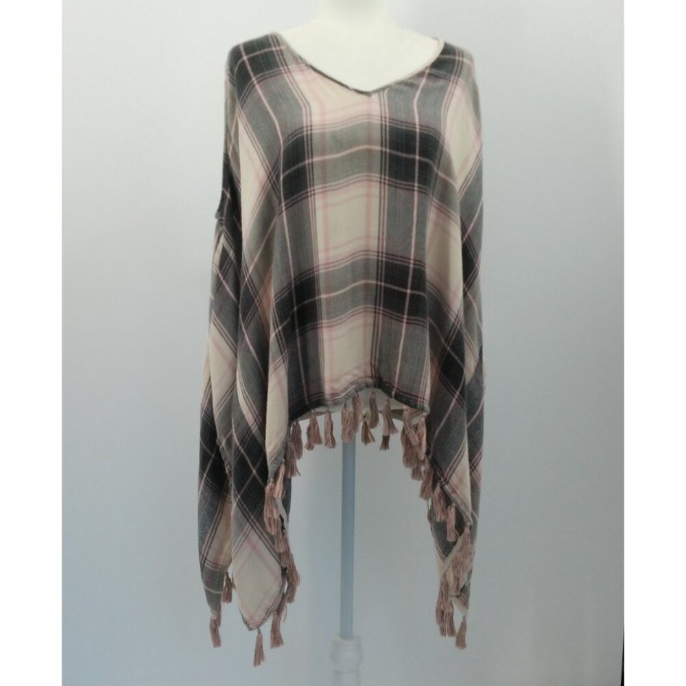Ivy Jane Plaid Poncho Women's One Size Pink Gray Tassel Trim Shoulder Cutouts - Picture 1 of 9